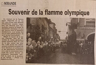 Archive de presse : "Souvenir de la flamme Olympique à Mirande - Jeux olympiques d'hiver d’Albertville en 1992 - Enlarge picture (modal window)
